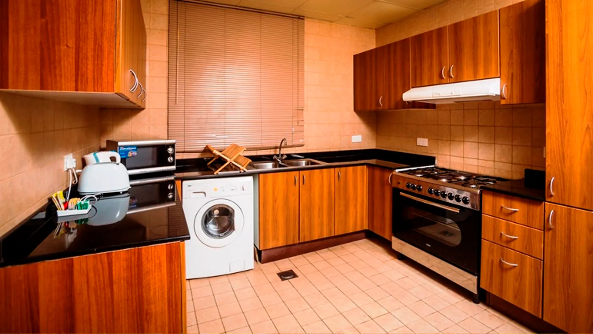 Arabian Dreams Hotel Apartments Dubai 4*,