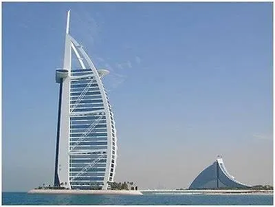 Arabian Dreams Hotel Apartments Dubai 4*,